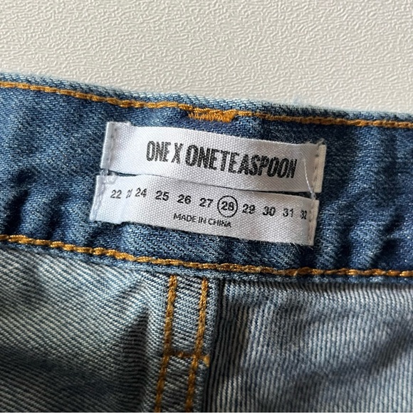 ONE by one teaspon BANDITS shorts - Picture 3 of 9